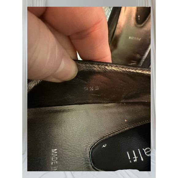 Vtg Amalfi Made in Italy Black Suede Leather Heels w/ Silver Ring Accent 9.5B - Picture 6 of 6